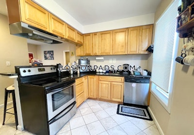 Dorchester 4 Bed, 1 Bath Unit Boston - $4,000