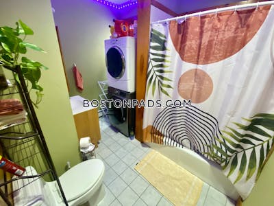 Mission Hill 4 Beds 1 Bath Boston - $5,400