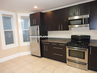 Jamaica Plain Lovely 4 Beds 1 Bath on Washington St Boston - $3,795 No Fee