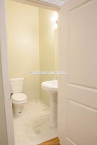 Roxbury 1 Bed 1 Bath BOSTON Boston - $2,100