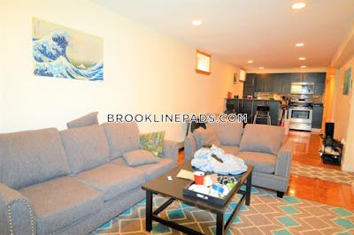 Brookline 3 Bed 2 Bath BROOKLINE- BOSTON UNIVERSITY $3,700  Boston University - $4,500