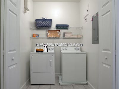 Newton 2 Bed 2 Bath NEWTON  Chestnut Hill - $5,235