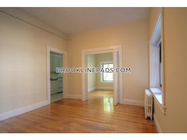 Boston Pet Friendly Apartments Brookline Apartment For Studio Boston Pet Friendly Apartments Brookline Apartment For Studio 1 Bath Coolidge Corner 860