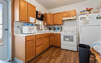 Everett Apartment for rent 3 Bedrooms 2 Baths - $3,700