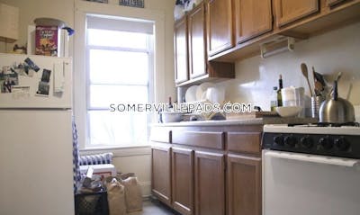 Somerville Great 1 bed 1 bath available 6/1 on Summer St in Somerville!  Winter Hill - $2,300