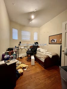Brookline Apartment for rent 3 Bedrooms 1 Bath Boston University - $4,900