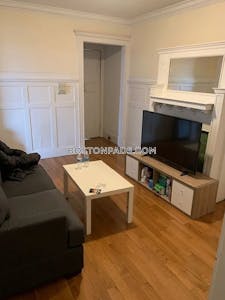 Fenway/kenmore Great 3 bed 1 bath with laundry on site! Boston - $5,395
