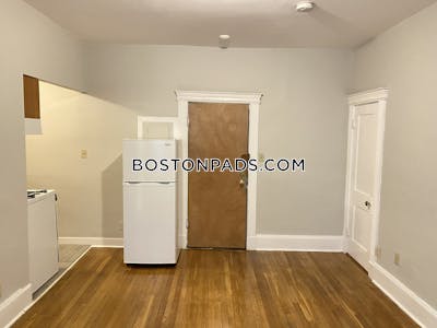 Northeastern/symphony Studio 1 Bath Boston - $2,390