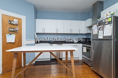 Cambridge Apartment for rent 4 Bedrooms 1 Bath  Central Square/cambridgeport - $5,200 No Fee