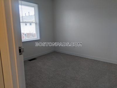 Roslindale Apartment for rent 3 Bedrooms 1 Bath Boston - $3,579
