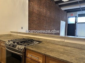 North End 2 Beds 2 Baths Boston - $4,400 No Fee