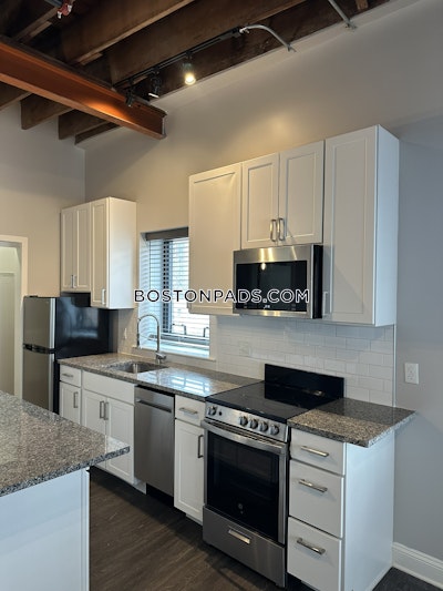 Lynn Studio 1 baths in LYNN - $1,900