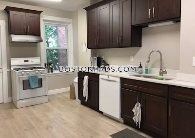 Brookline 4 Beds 2 Baths  Washington Square - $5,000 No Fee