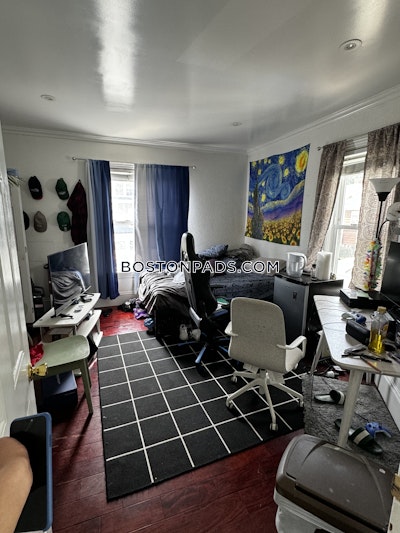 Dorchester Apartment for rent 5 Bedrooms 2.5 Baths Boston - $5,500 No Fee