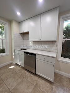 Lower Allston Newly Renovated 4 bed 2 bath available NOW on Royal St in Allston!!  Boston - $4,500