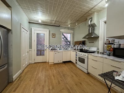 Fort Hill Apartment for rent 3 Bedrooms 2 Baths Boston - $4,400