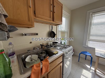 Somerville Studio 1 Bath  Spring Hill - $1,900 No Fee