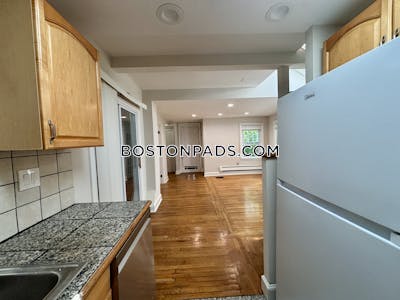 Somerville Apartment for rent 2 Bedrooms 1 Bath East Somerville - $3,000