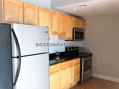 Worcester 2 bedroom 1.5 baths in Worcester - $2,200 No Fee