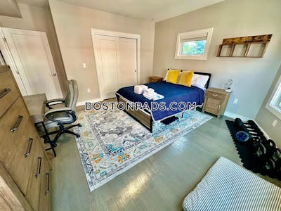 Fort Hill 3 Beds 2 Baths Boston - $4,900