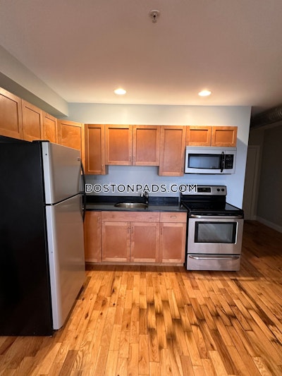 Worcester 1 bedroom 1 baths in Worcester - $1,750 No Fee
