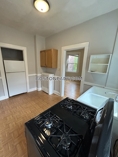 Brighton 3 Beds 1 Bath Boston - $3,600