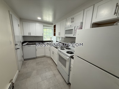 Lexington 2 bedroom 2 baths in LEXINGTON - $3,300 No Fee