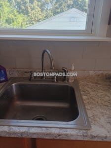 Roslindale Apartment for rent 3 Bedrooms 1 Bath Boston - $2,900