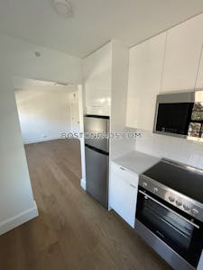 Cambridge Studio 1 baths in CAMBRIDGE  Harvard Square - $2,500 No Fee