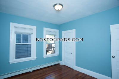 Cambridge 3 Beds 1 Bath  Davis Square - $3,775