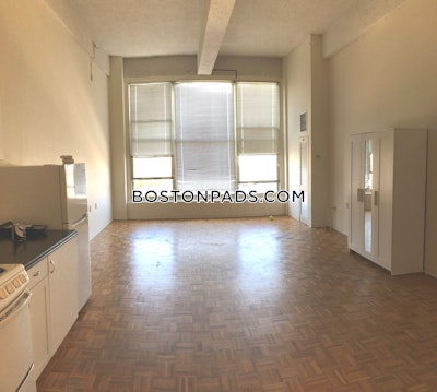 Fenway/kenmore Apartment for rent Studio 1 Bath Boston - $2,500 50% Fee